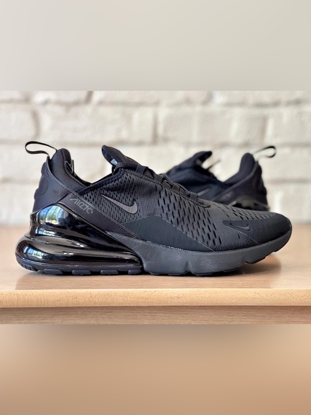 Nike Air Max 270 Triple Black men Sneakers Size 11